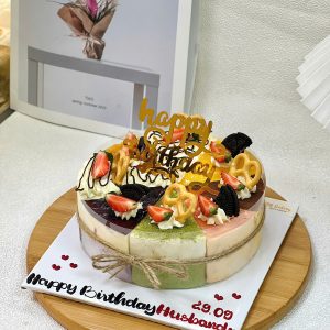 Alternative view of Mousse Mix vị 16cm