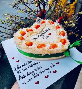 Tiệm bánh bông lan trứng muối ở Gò Vấp HMCake có nhiều mẫu mã.