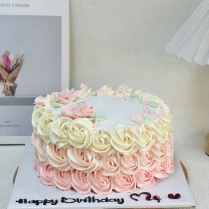 bánh kem hoa nhí tông hồng N9