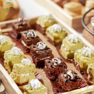 Bông lan trà xang/ chocolate kem vuông 4cm