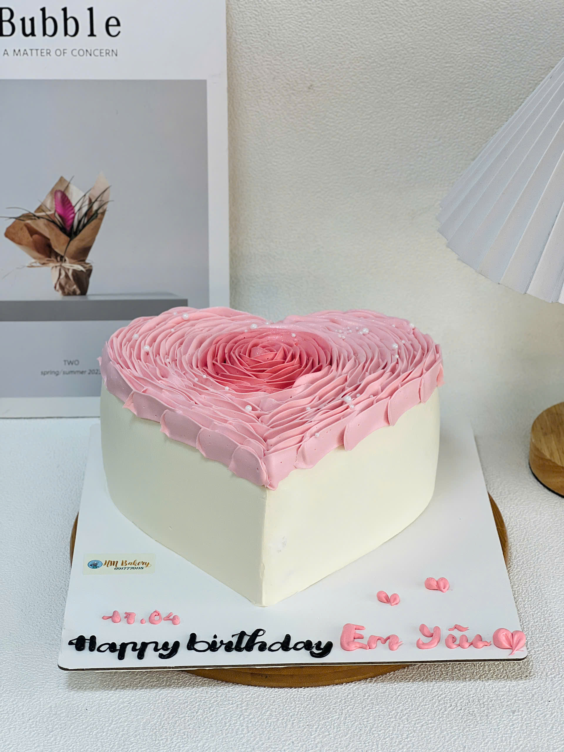 Bánh kem hoa hồng hình tim 16cm - Ảnh 2
