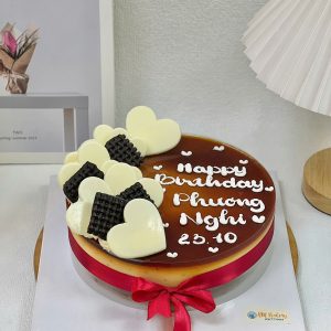 Flan gato 1 bên socola đen trắng 20cm