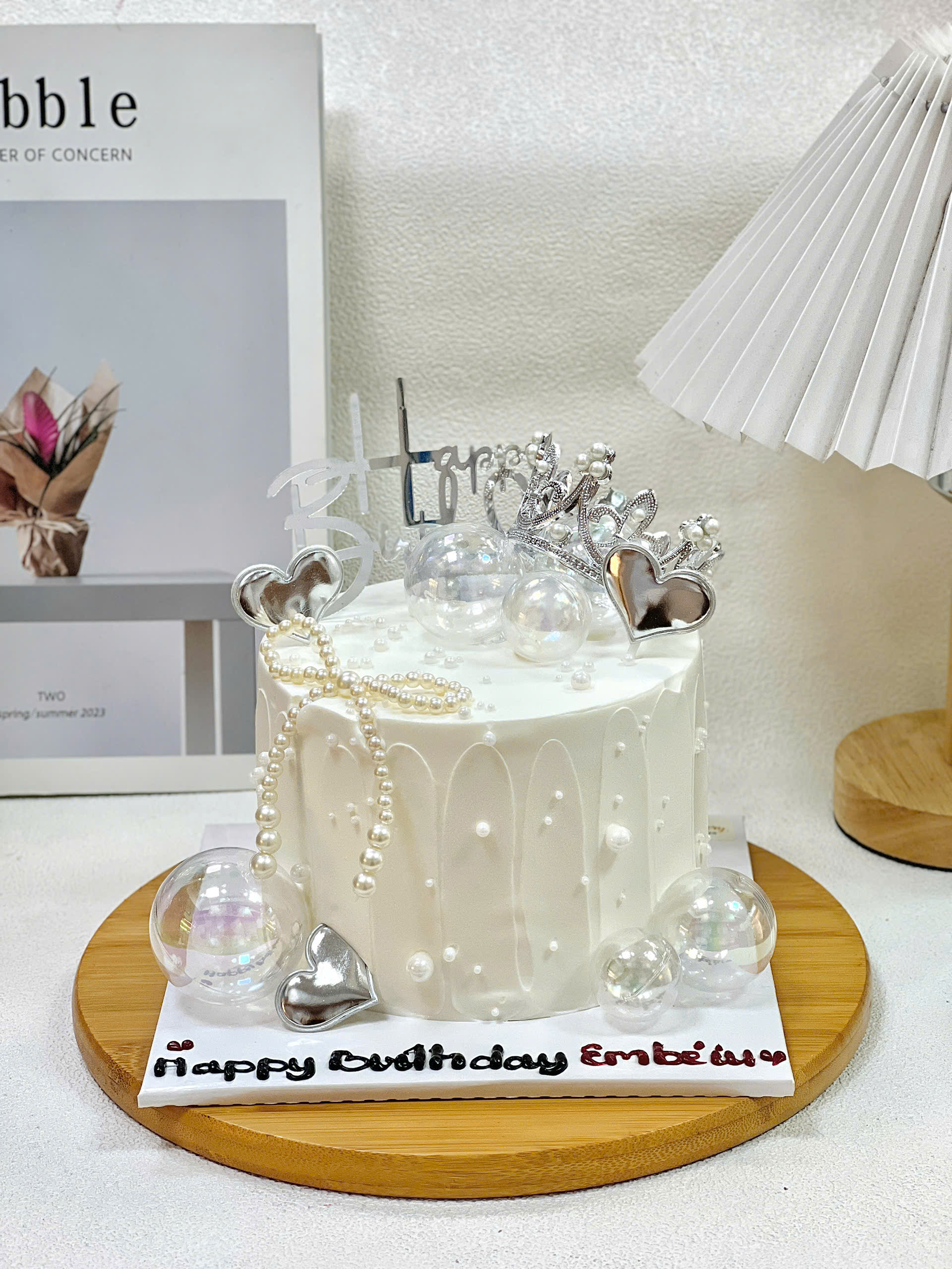 Bánh kem trang trí ngọc trai cho nữ 12cm
