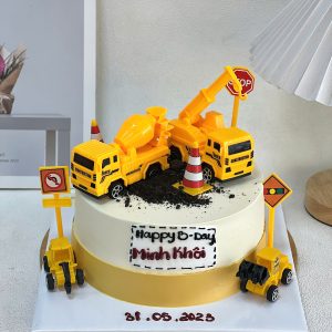 Bánh kem bé trai pk Xe múc 16cm