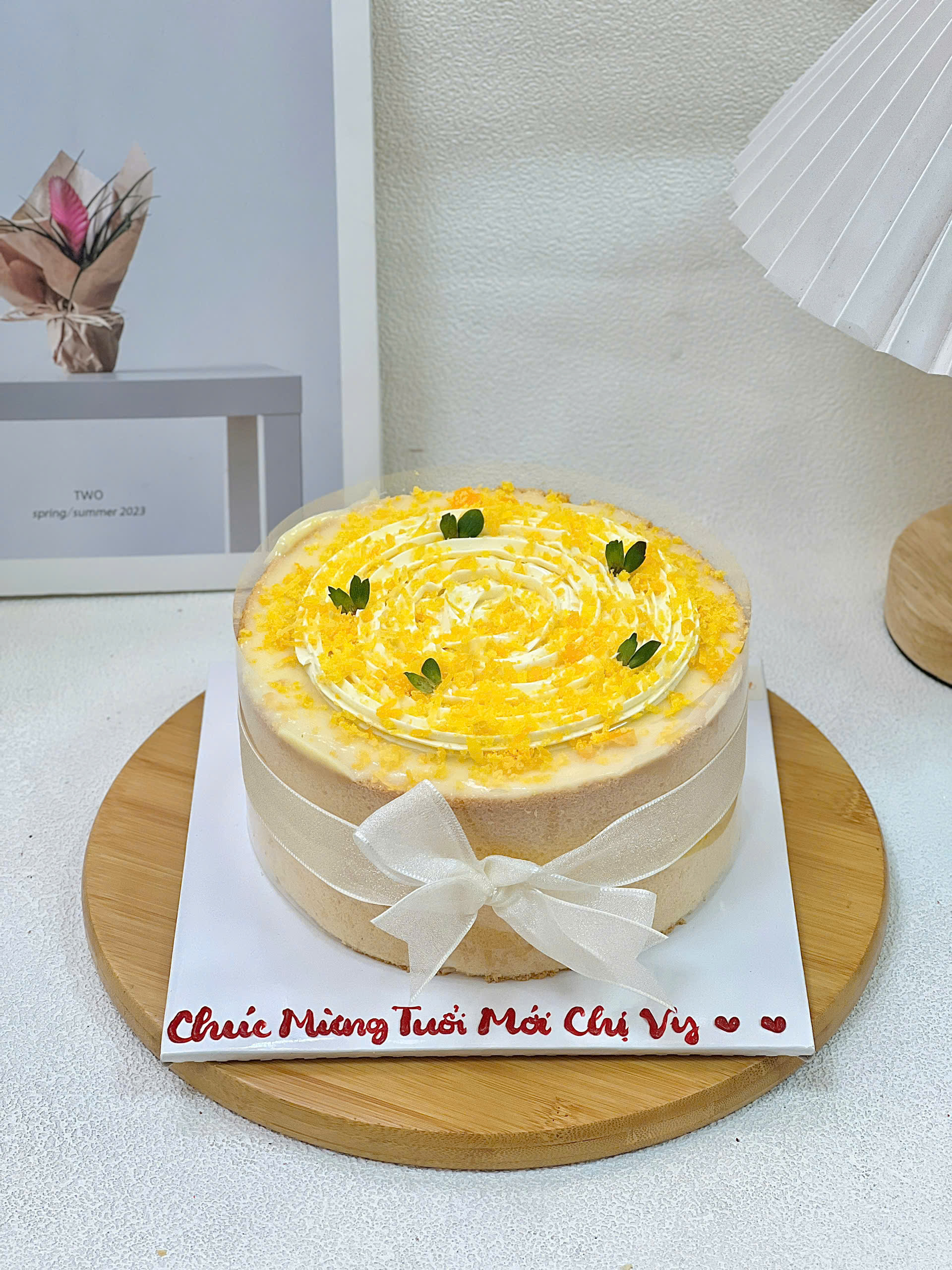 Bánh bông lan trứng muối 4 lá