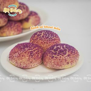 Bánh mì khoai môn