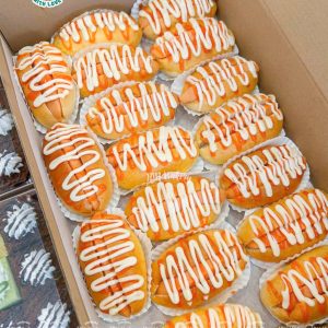 Bánh hot dog kẹp xúc xích