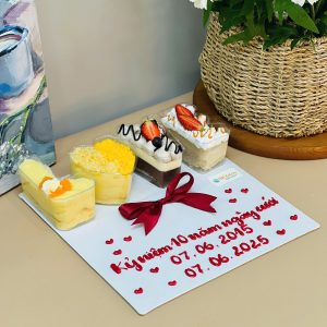 Set mousse love + bông lan trứng muối LM-07